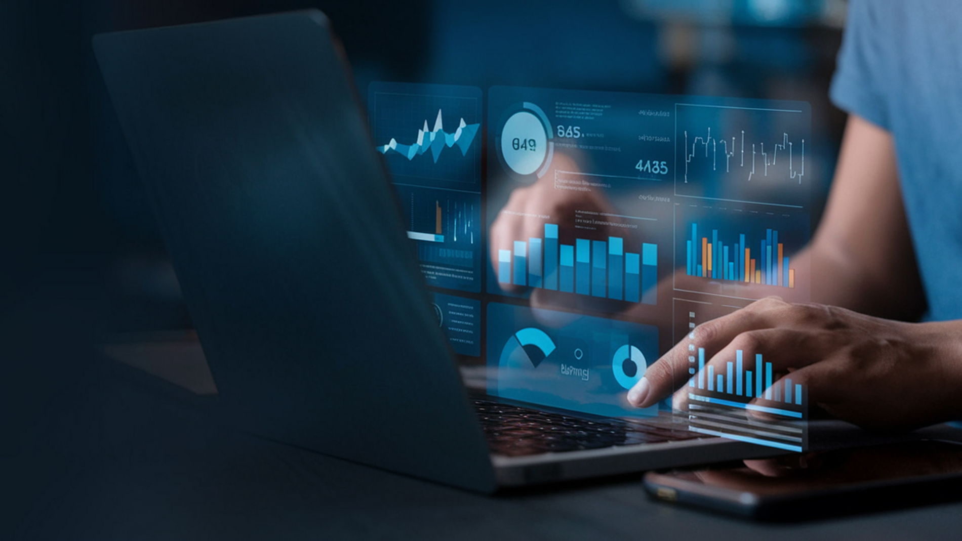 The Transformative Role of AI and Data Analytics in CRM Support